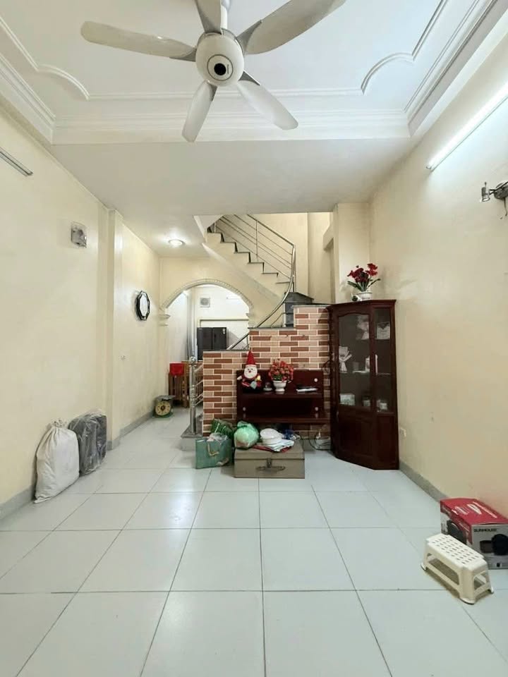 Nhà phố Lê Trọng Tấn, Thanh Xuân 35m² giá 7 tỷ - Sổ đỏ chính chủ, xây kiên cố!
