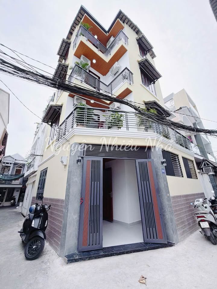 Nhà góc hẻm xe hơi Nguyễn Thị Thập, Quận 7, 49m² giá 9 tỷ - Đầu tư sinh lời tốt!