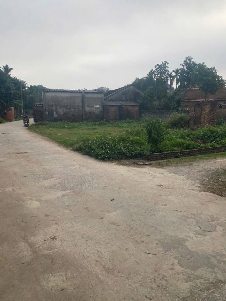 Đất thổ cư Thượng Vực 190m² giá 4.75 tỷ - Lô góc 2 mặt tiền ô tô đỗ cửa!