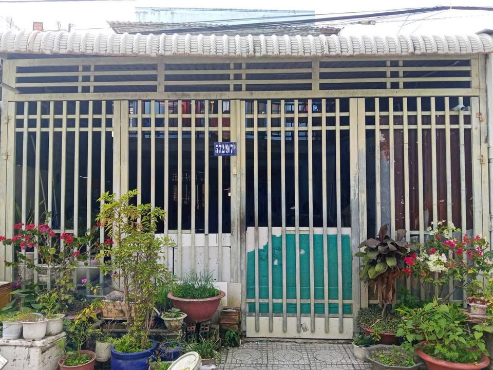 Nhà Rạch Giá 162m² giá 1.95 tỷ - Chính chủ, hẻm xe tải rộng thoáng