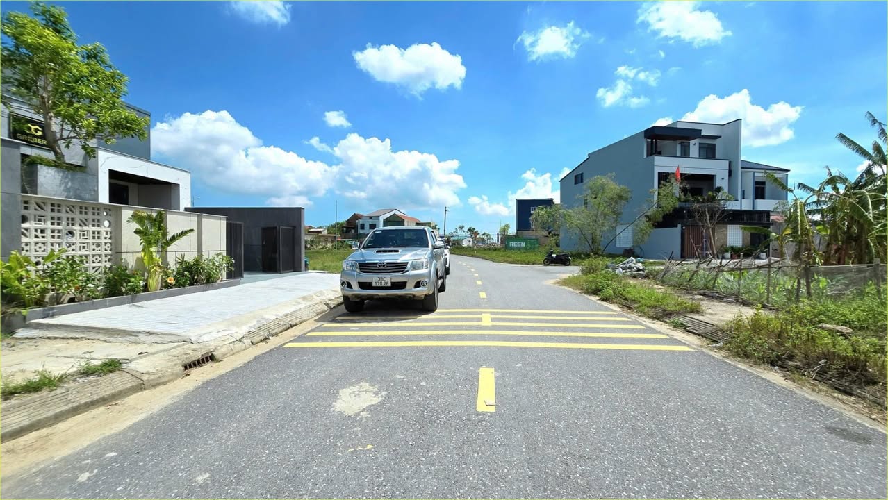 Đất nền lô góc 2 mặt tiền Trần Phú 165,6m² giá thỏa thuận - Cơ hội đầu tư hấp dẫn!