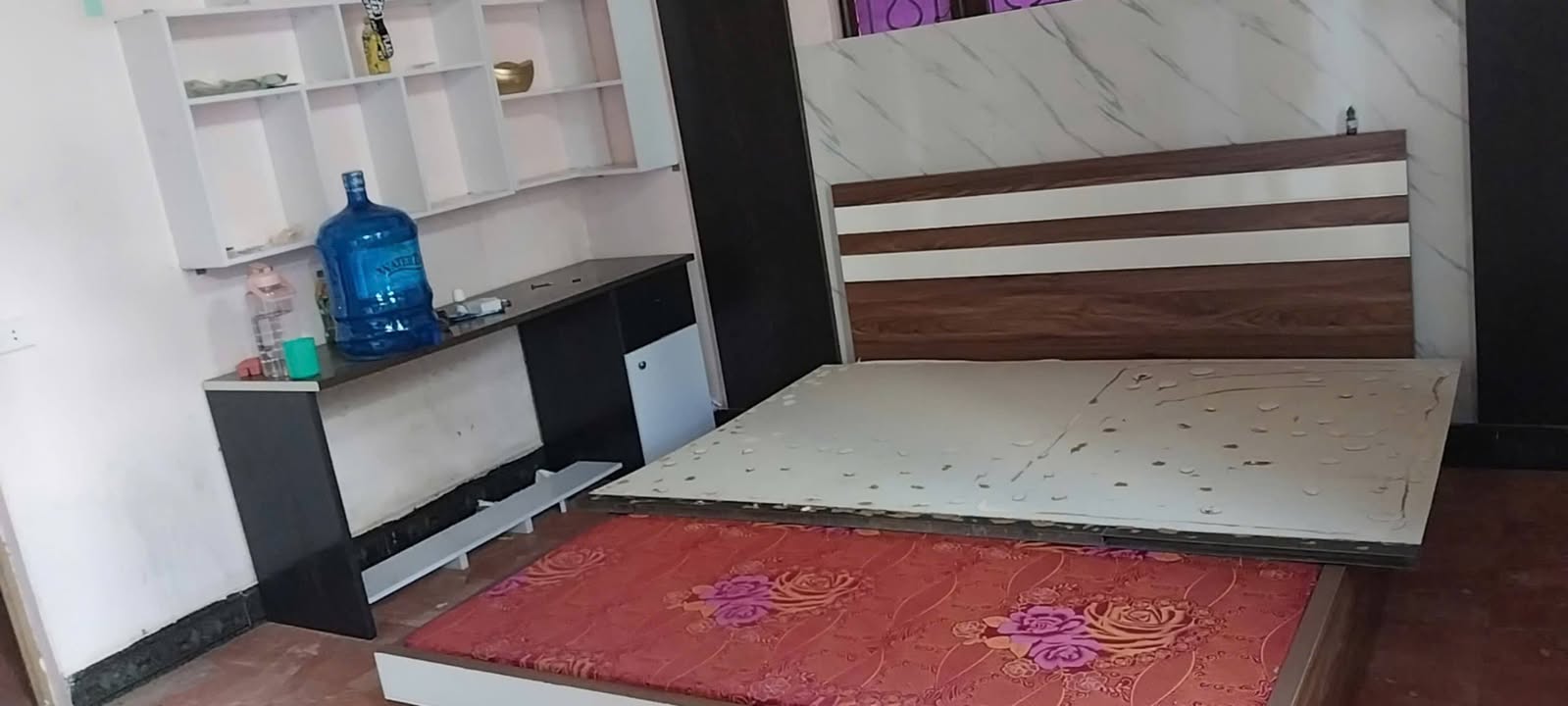 Phòng trọ cho thuê tại Ngõ Chợ Cầu Đen, Hòa Bình - Sạch sẽ, đầy đủ tiện nghi