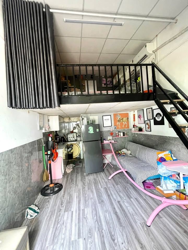 Nhà gác lửng mới tại Hóc Môn 21m² giá 580 triệu - Vào ở ngay với nội thất đầy đủ!