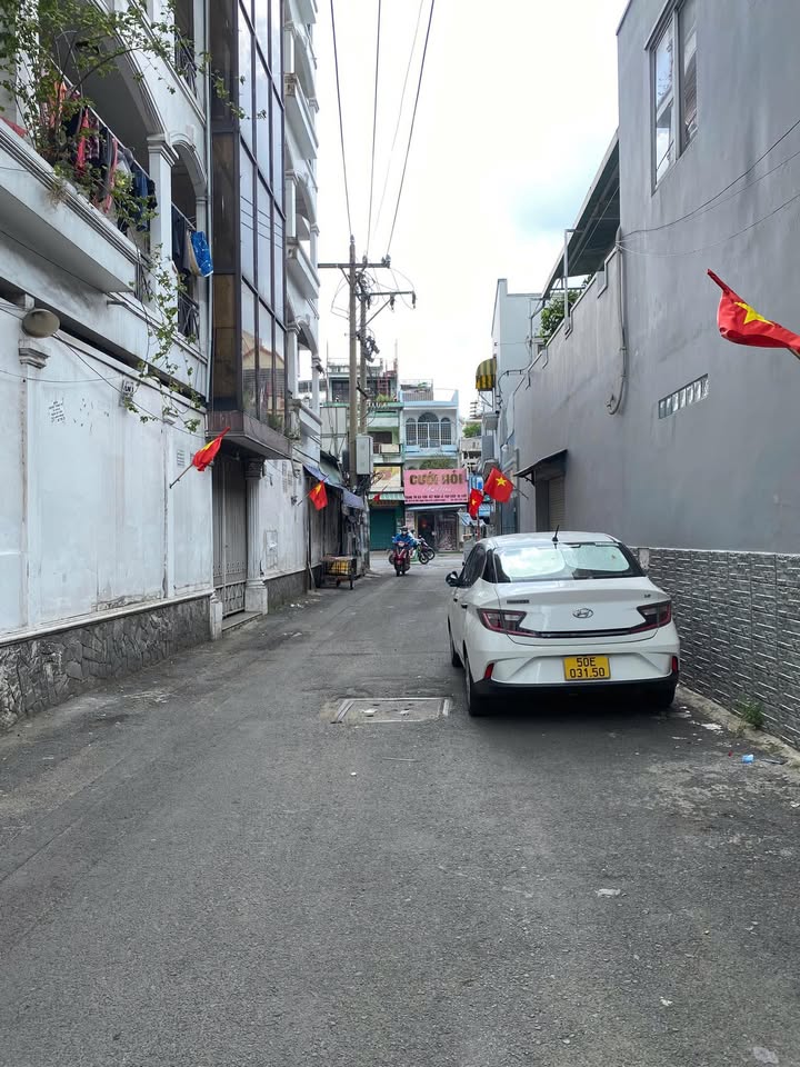 Bán đất kề mặt tiền Ung Văn Khiêm, 40m² chỉ 6 tỷ - Đầu tư sinh lời lý tưởng!