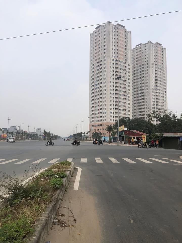 Nhà mới Hoài Đức 50m² giá dưới 10 tỷ - Thiết kế hiện đại với thang máy!