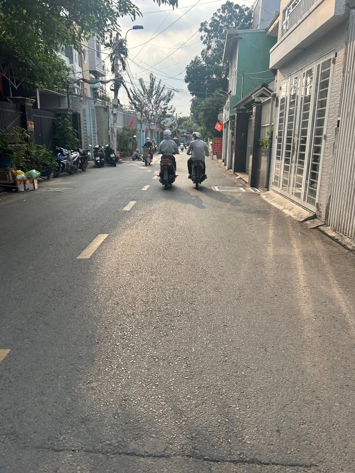 Bán mặt tiền Bình Trưng Tây 188m² - Cơ hội đầu tư hiếm có!