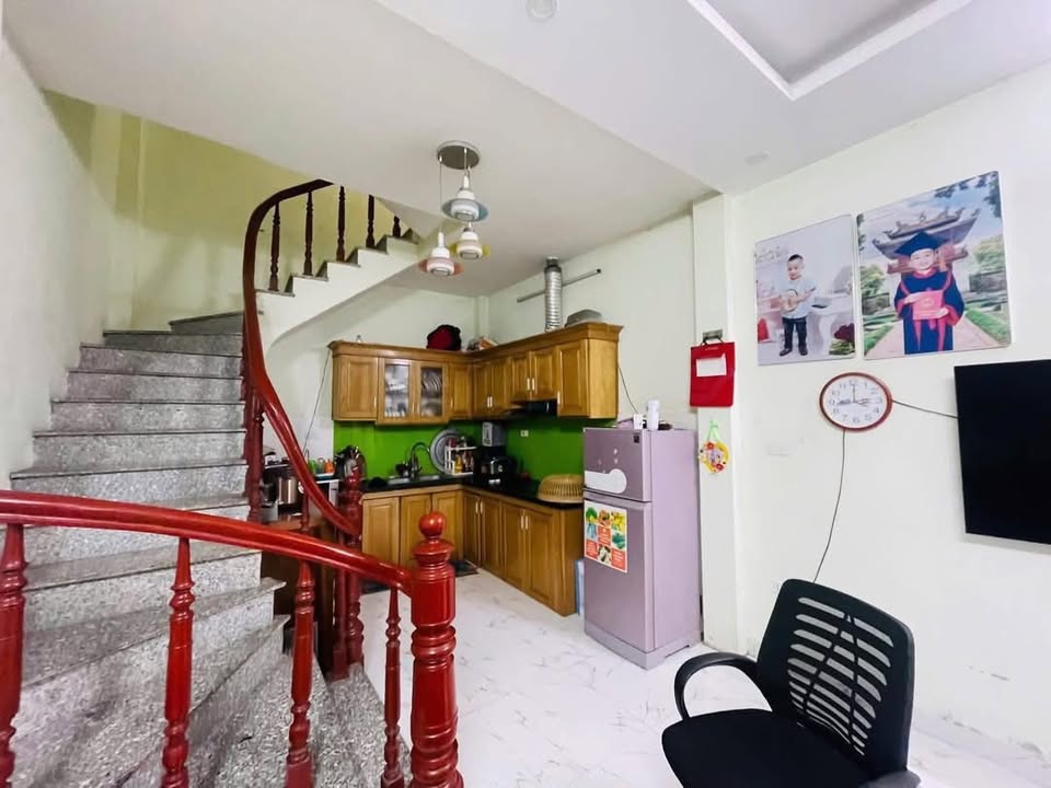 Nhà cho thuê 4 tầng tại Đa Sỹ, Hà Đông 30m² giá 8 triệu - Thiết kế hiện đại, thoáng mát!