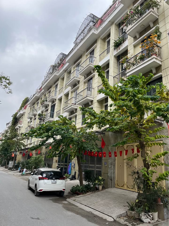 Nhà liền kề Phú Lương 63m² giá 10 tỷ - Đầu tư sinh lời ngay lập tức!