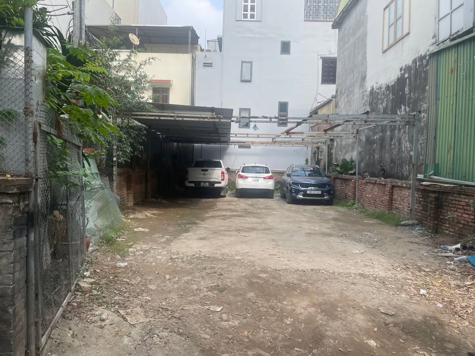 Đất lô góc Phú Thượng 150m² giá thỏa thuận - Ô tô vào tận đất!