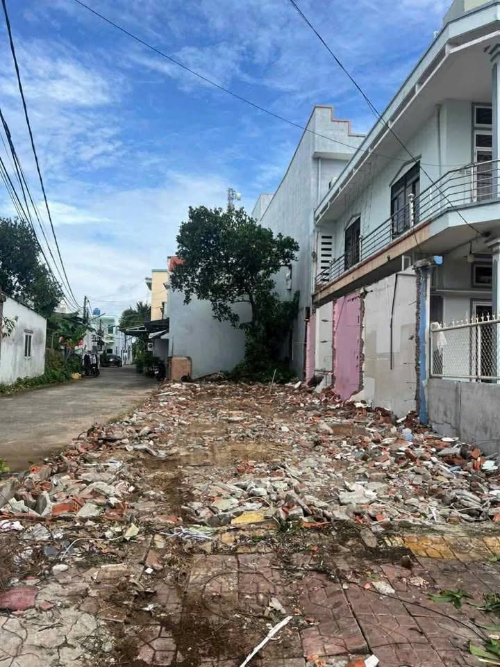 Bán đất mặt tiền Bà Triệu, phường Vĩnh Lạc, 96m² giá 2.5 tỷ - Vị trí đắc địa, kinh doanh thuận lợi!