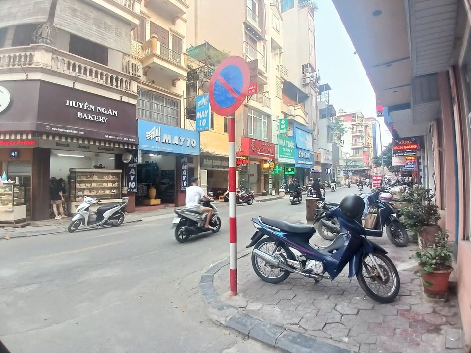 Nhà mặt phố Lê Lợi, Chợ Hà Đông 73m² giá thỏa thuận - Đầu tư sinh lời ngay!