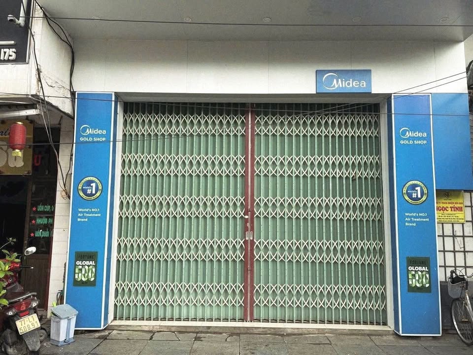 Nhà nguyên căn mặt tiền đường Tây Sơn, Quy Nhơn 72m² giá 8 triệu - Không gian thông thoáng, vỉa hè rộng!