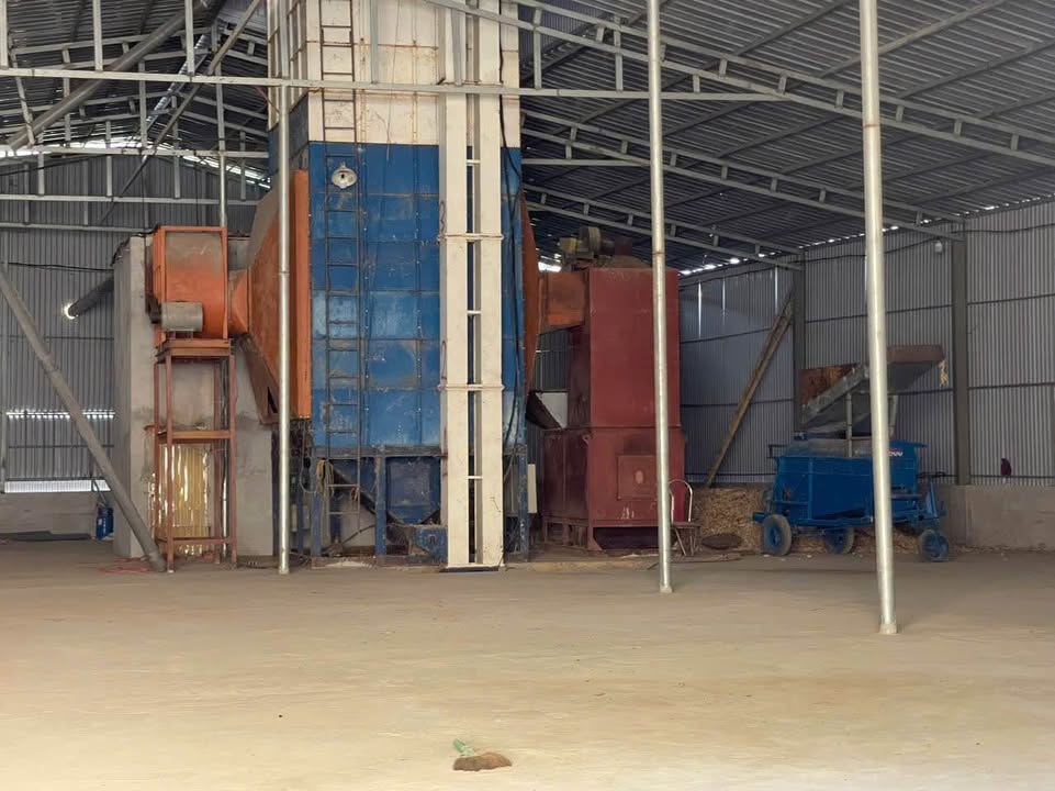 Bán Xưởng Nông Sản 1.005,6m² tại Lạc Lương, Yên Thủy - Đầu tư sinh lời cao!