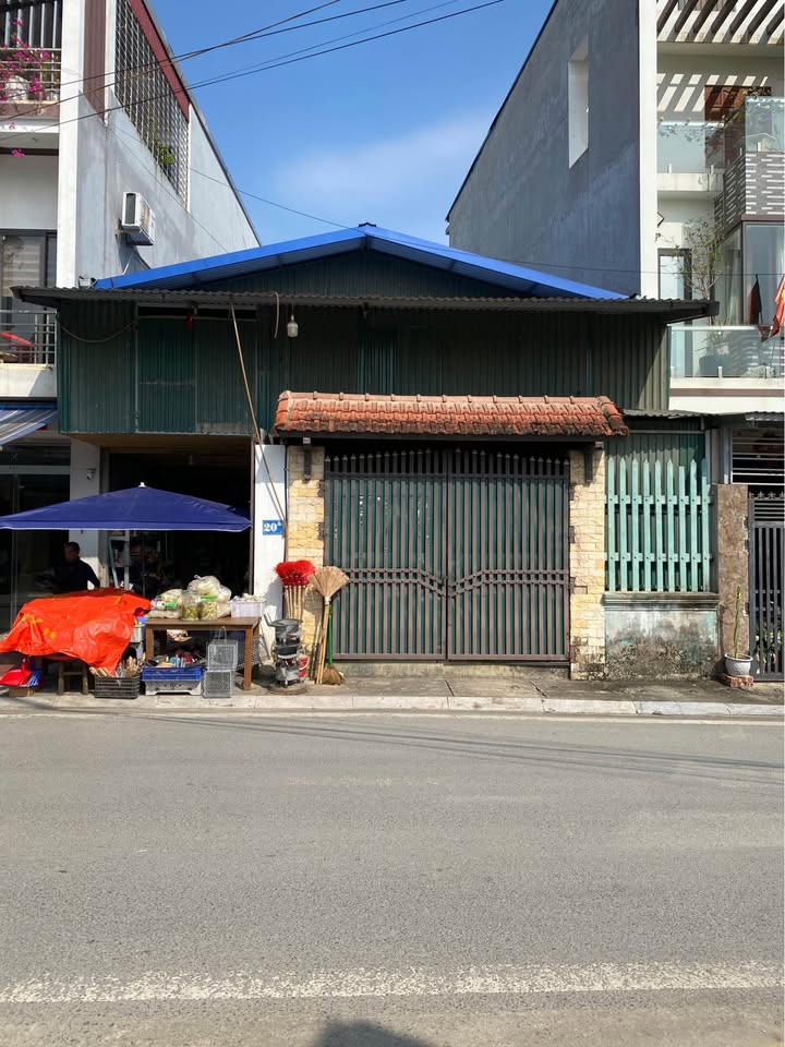 Nhà mặt đường Lý Đạo Thành, Lào Cai 107.5m² giá 5 tỷ - Đầu tư sinh lời ngay!