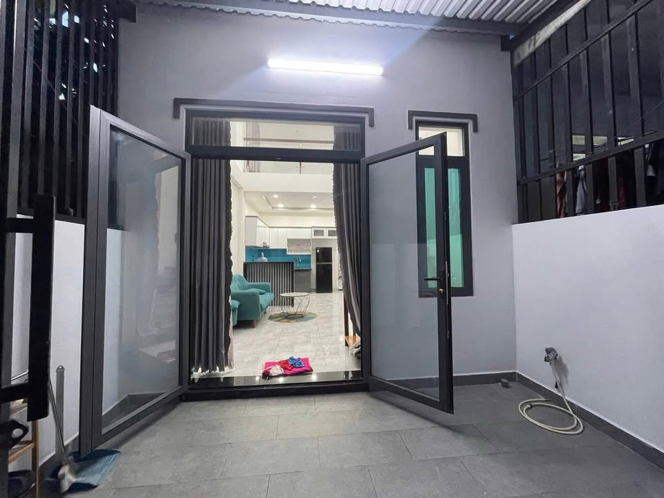 Nhà mặt tiền Đinh Đức Thiện, Bình Chánh 100m² giá 850 triệu - Bán gấp!