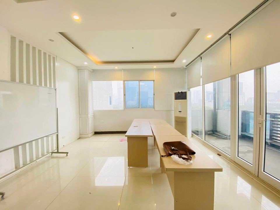 Văn phòng cho thuê Thanh Xuân 35m² - Gần Ngã Tư Sở, giá chỉ từ 6 triệu!