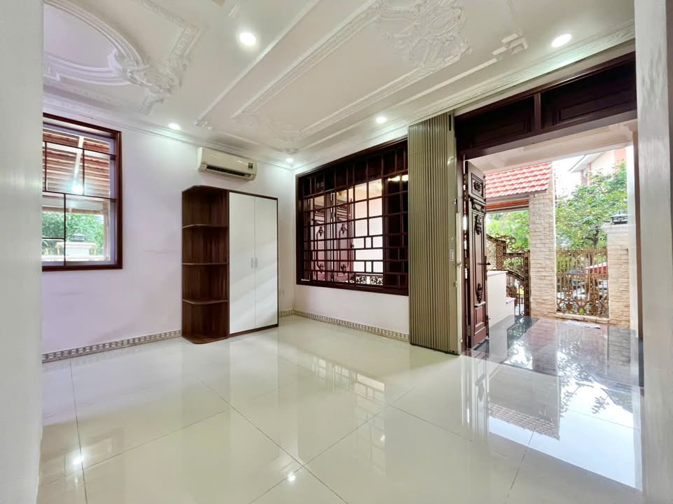 Cho thuê FrontHouse đường Phạm Hùng, Bình Hưng, Bình Chánh giá 6 triệu - Không gian kinh doanh lý tưởng!
