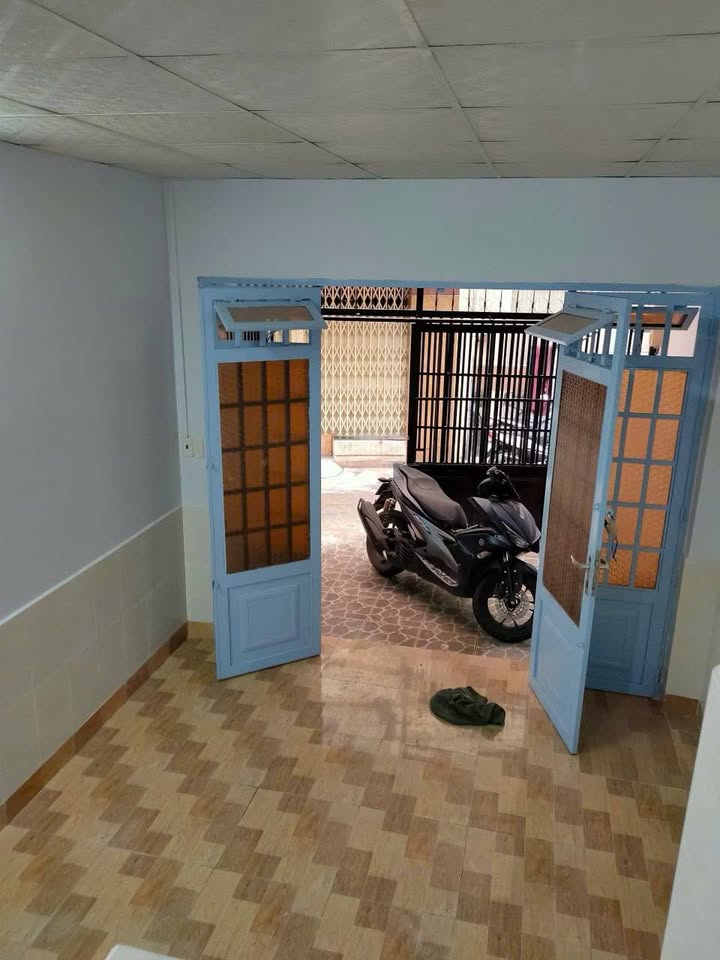 Nhà nguyên căn cho thuê tại Hàng Xanh 52m² giá 12 triệu - Kinh doanh online thuận tiện!