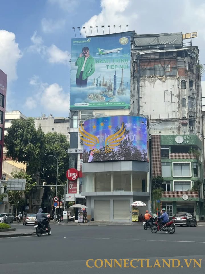 Nhà góc 2 mặt tiền cho thuê tại Quận 1 - Diện tích 56m², vị trí đắc địa!