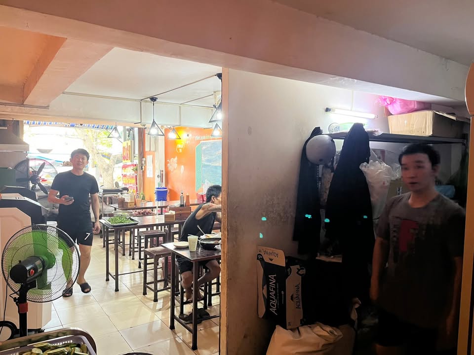 Cho thuê FrontHouse Đặng Thùy Trâm, Bình Thạnh 52m² giá 15 triệu - Lối đi riêng, không chung chủ!