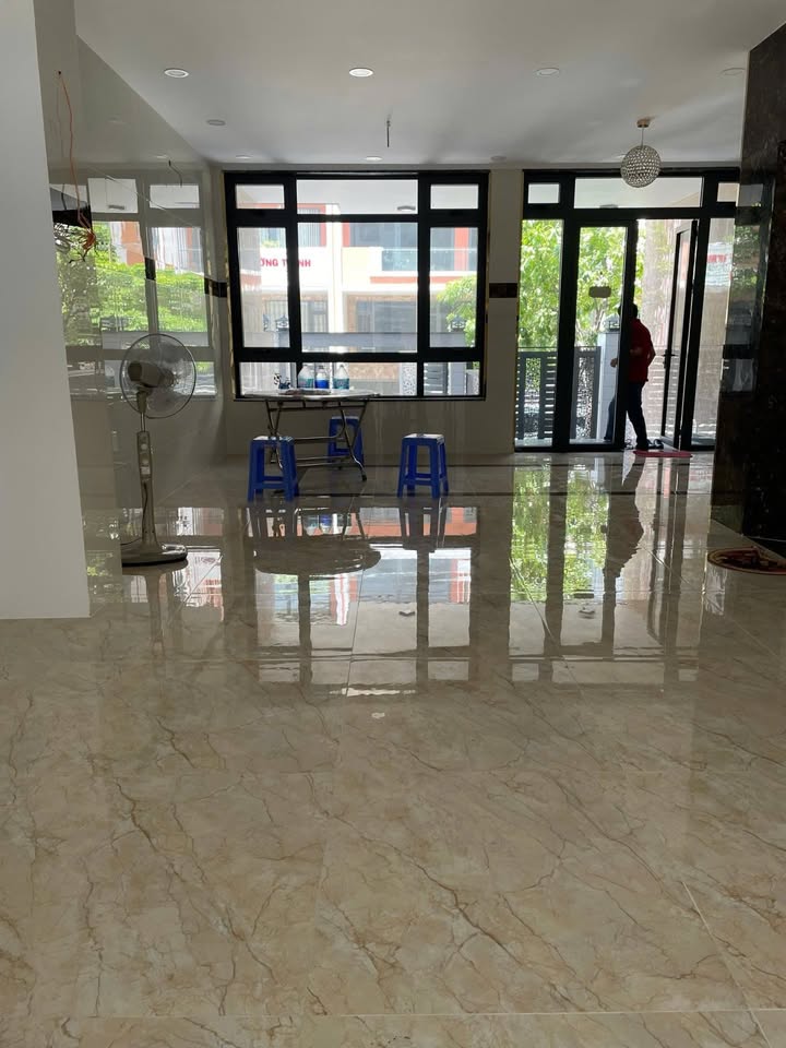 Cho thuê văn phòng KĐT Vạn Phúc City, Thủ Đức 108m² - Không gian làm việc chuyên nghiệp!