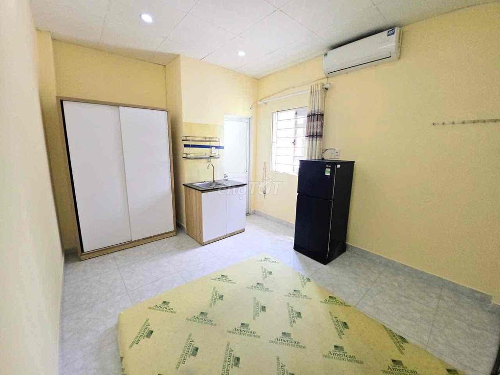 Studio Đầy Đủ Nội Thất 25m² tại Nhiêu Tứ, Phú Nhuận - Giá Chỉ 4.3 triệu