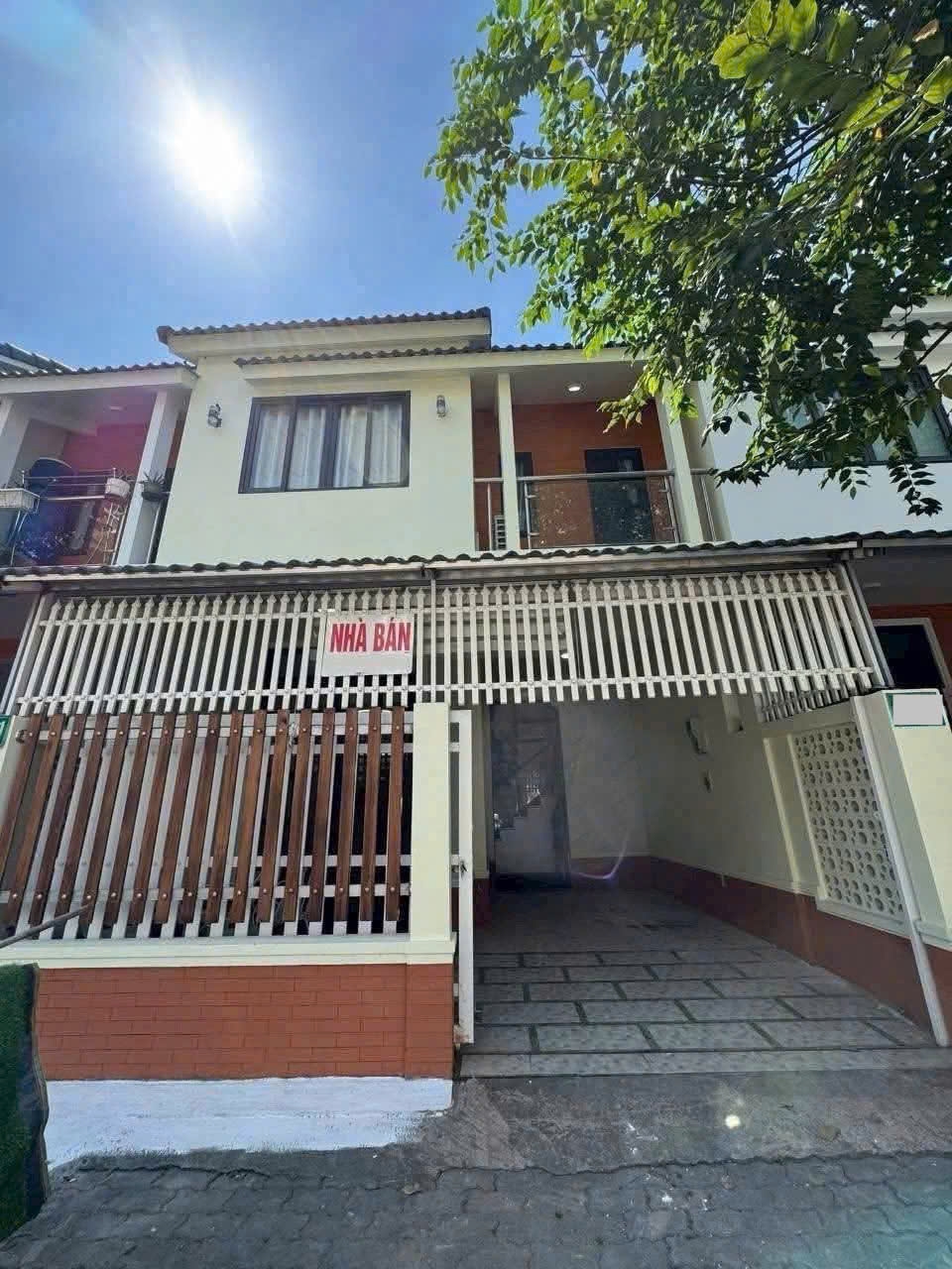 Nhà 1 trệt 1 lầu đường số 1 KDC Nam Long 2, Cần Thơ - Giá chỉ 4.2 tỷ, giảm mạnh 300 triệu!