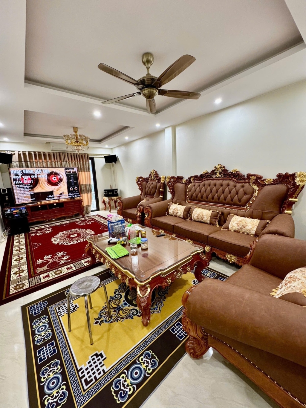 Nhà xây mới tại Tân Mai - 76m² giá 26.2 tỷ - Kinh doanh ngay với nội thất xịn xò!