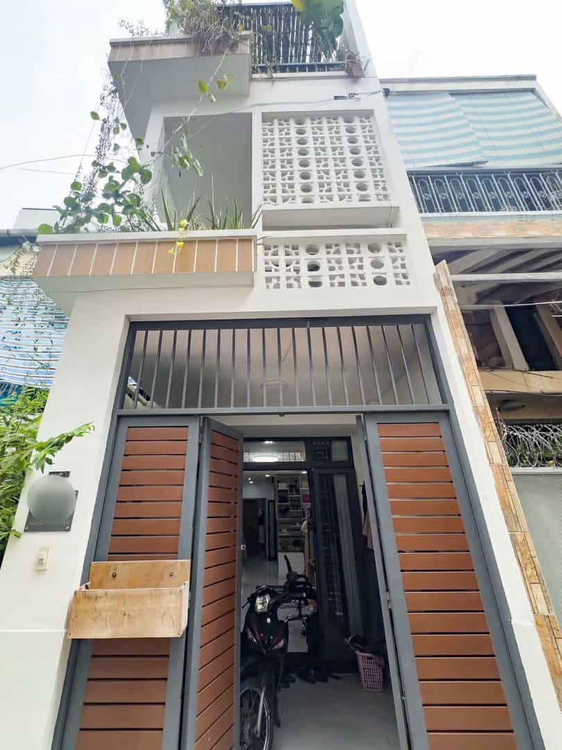 Nhà phố chính chủ Quận Tân Phú 37.2m² giá 1.95 tỷ - Gần Aeon Mall, tiện nghi đầy đủ!