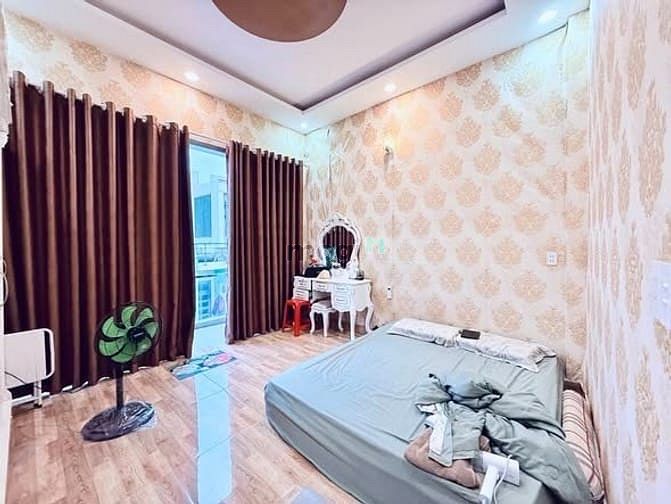 Nhà Mới Hẻm Nhựa Thông 7M Gần MT Độc Lập 180m² Giá 6.8 Tỷ - Đầu Tư Sinh Lời!