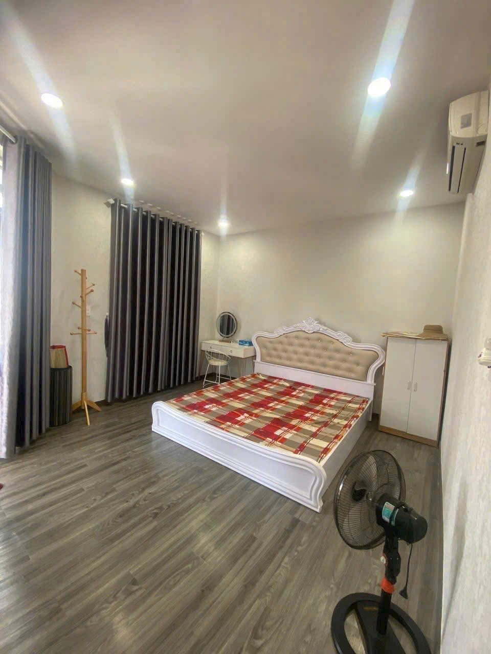 Bán nhà góc 2 mặt tiền đường Cao Văn Bé - Tạ Quang Bửu, Vĩnh Phước, Nha Trang - 72.2m², chỉ 15 tỷ!