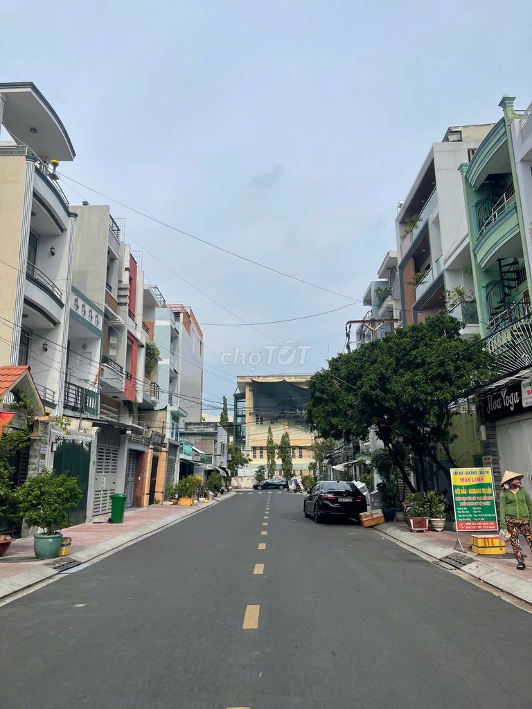 Nhà Mặt Tiền Khu Bình Phú, Quận 6 - Diện tích 70m² - Giá 9.8 tỷ - Đầu tư sinh lời!