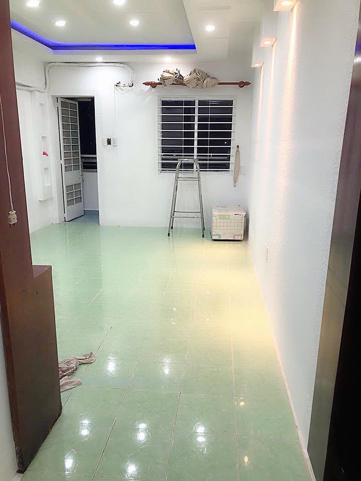 Chung cư Bàu Cát 2 Tân Bình 56m² giá 3.1 tỷ - Nhà ở ngay, tiện ích đầy đủ!