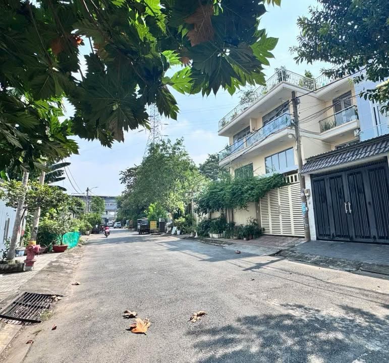 Bán đất biệt thự đường Nguyễn Văn Bá, Thủ Đức 126m² giá 15 tỷ - Đầu tư sinh lời ngay!