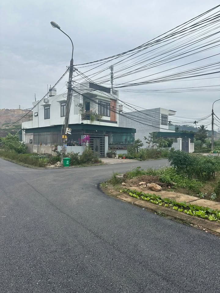 Đất nền Vàng Danh, Uông Bí 109.4m² giá thỏa thuận - Đầu tư sinh lời cao!