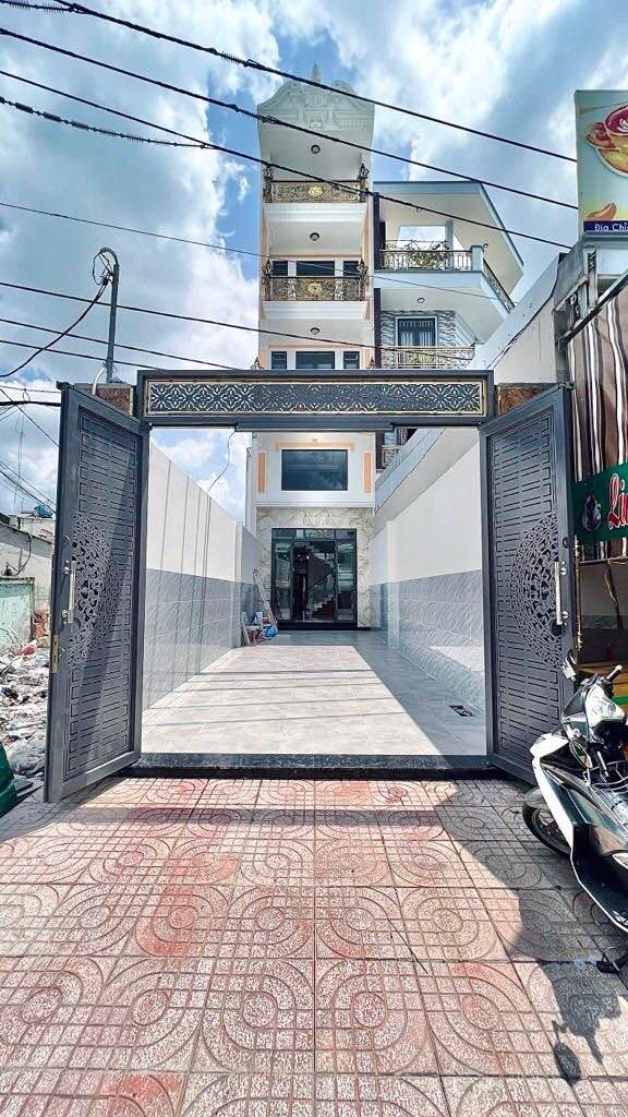 Nhà mặt tiền Tỉnh Lộ 10, Bình Tân 115m² giá 12 tỷ - Đầu tư sinh lời ngay!