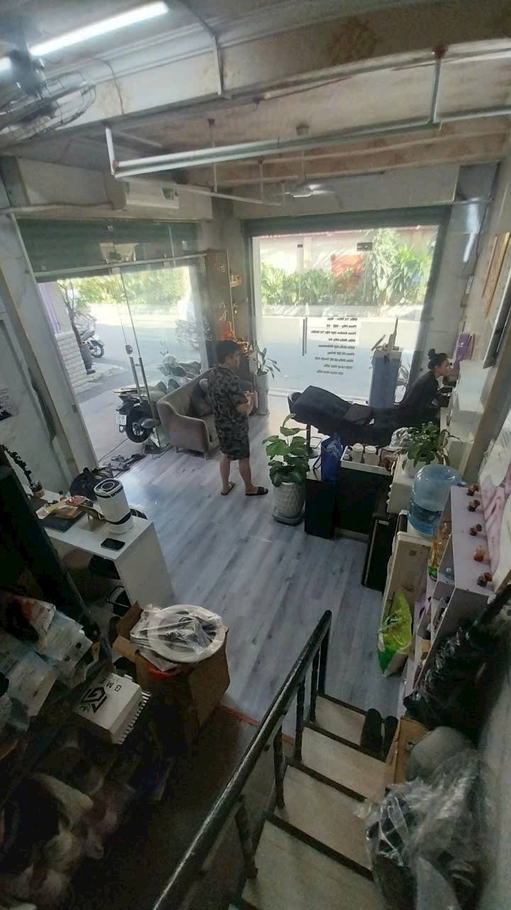 Cho thuê FrontHouse 2 mặt tiền Tân Sơn Nhì, Quận Tân Phú, 32m² giá 10 triệu - Kinh doanh sầm uất ngay!