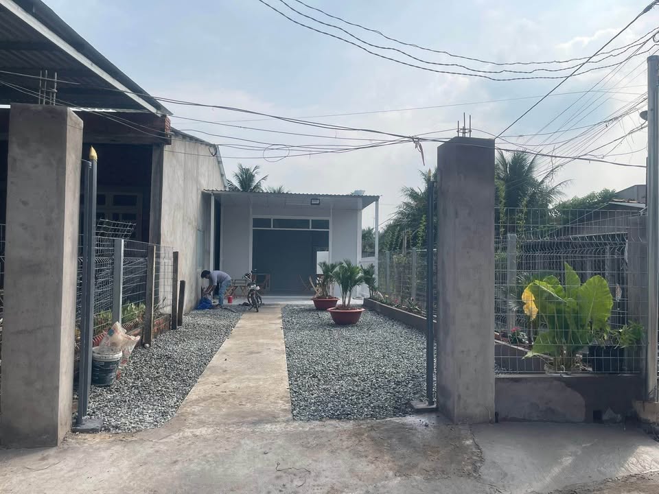 Nhà mới xây 140m² tại Long Định, Châu Thành - Góc 2 mặt tiền, giá chỉ 1.2 tỷ!