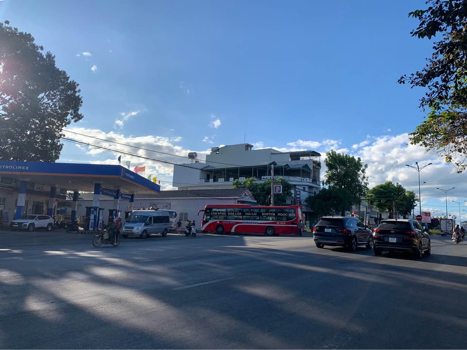 Nhà mặt tiền Phan Đình Phùng, Kon Tum 115m² - Đầu tư sinh lời ngay bến xe!