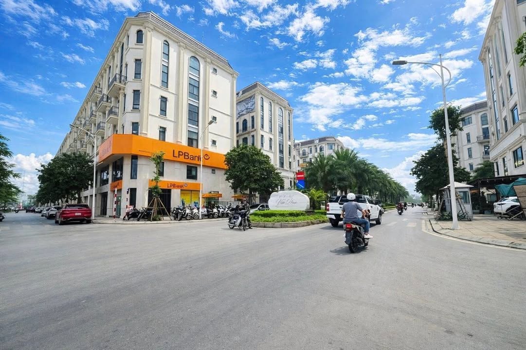 Đất phân lô Vạn Phúc Hà Đông 50m² giá 9.8 tỷ - Ô tô vào tận nơi!