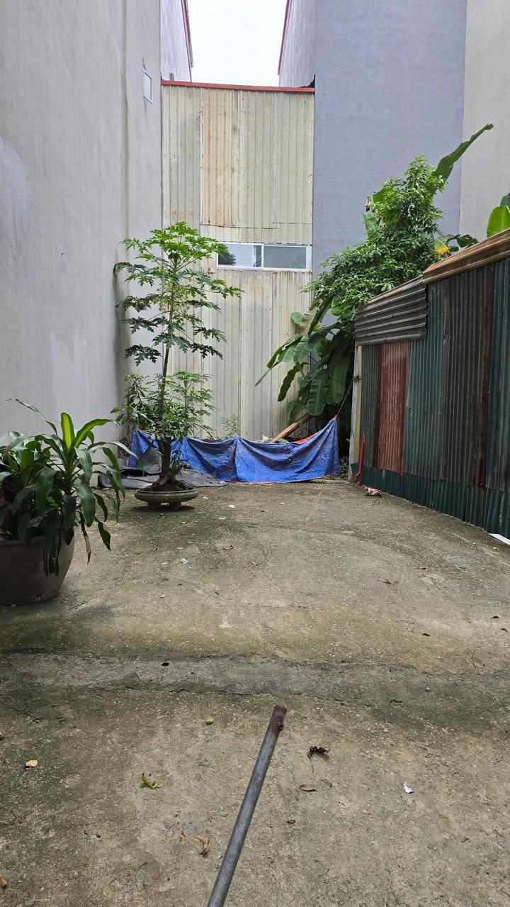 Đất phân lô vỉa hè khu C Yên Nghĩa 50m² giá 8.6 tỷ - Cơ hội đầu tư sinh lời!