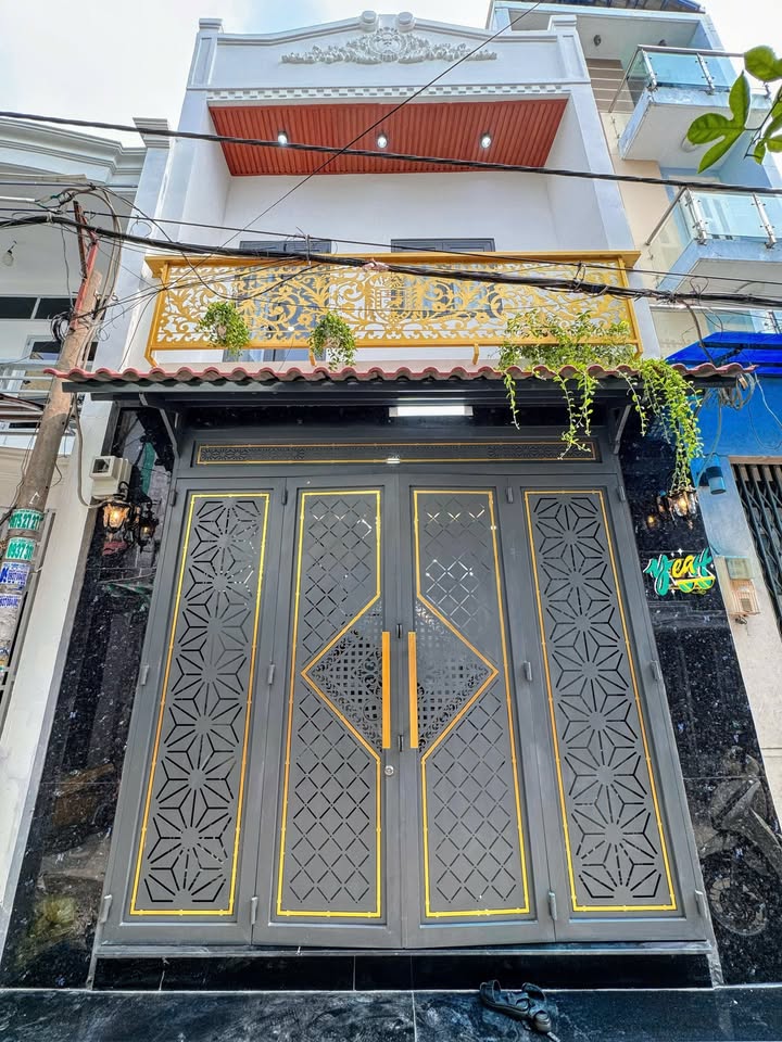 Nhà phố Bình Tân 32m² giá 3.88 tỷ - An ninh, hàng xóm thân thiện!