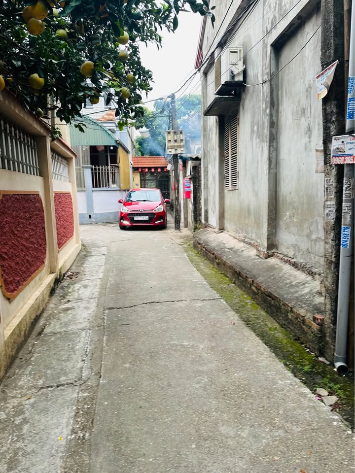 Đất nền Võng Xuyên 81m² giá chỉ 2 tỷ - Vị trí đẹp, oto tận đất!