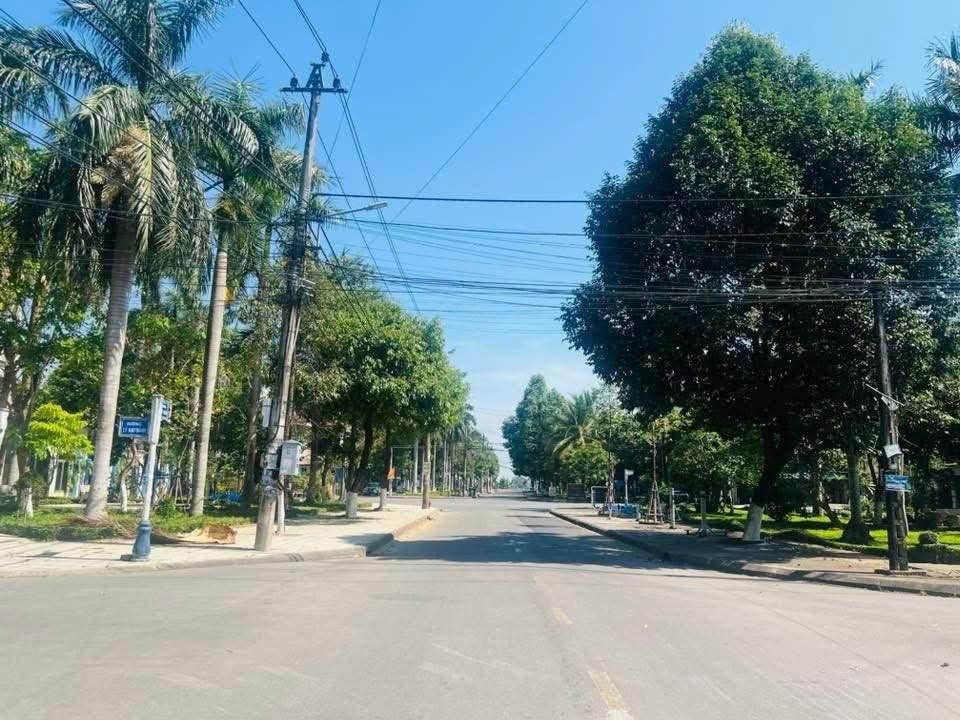 Đất liền kề đường Tố Hữu, Quảng Ngãi 100m² giá 2.9 tỷ - Tiện kinh doanh, vị trí đắc địa!