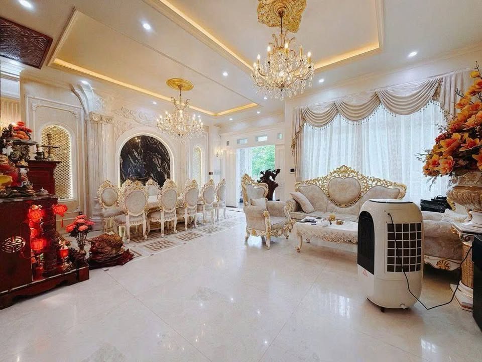 Biệt thự Khu Him Lam, Đường Số 4, Tân Hưng, Q.7 - 150m² giá 51 tỷ - Thiết kế sang trọng, view Hồ