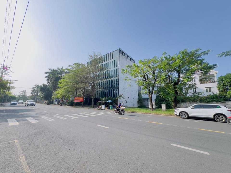 Đất nền mặt tiền Đại lộ Tân Phú, quận 7, 216m² - Cơ hội đầu tư hấp dẫn!