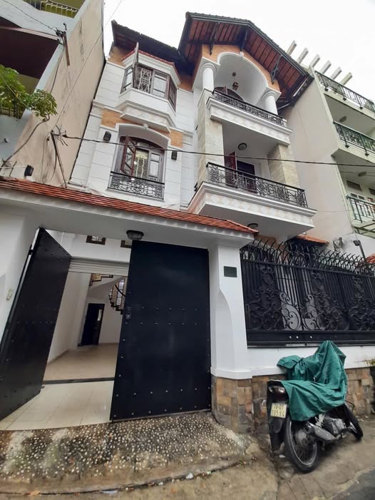 Bán nhà Nguyễn Cửu Vân Bình Thạnh 144m² giá 30.5 tỷ - Cơ hội đầu tư hiếm có!