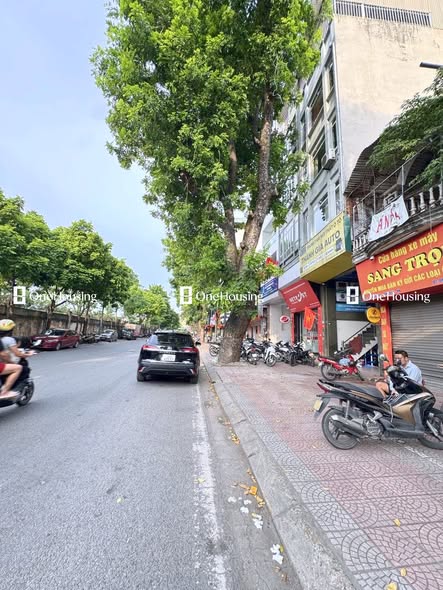 Nhà mặt phố Ngọc Lâm, Long Biên 84.6m² giá 27.6 tỷ - Kinh doanh sầm uất!