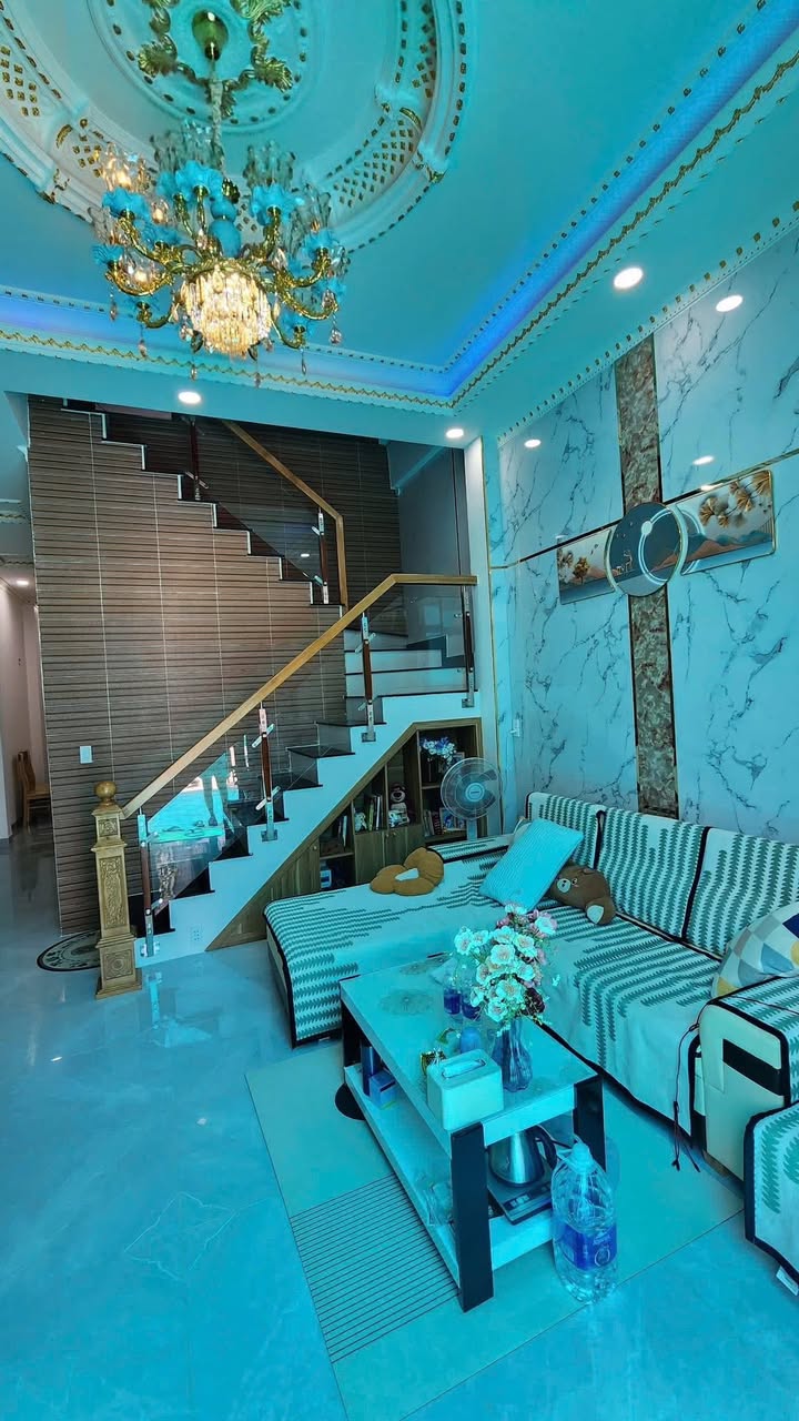 Nhà phố Tân Long 2 Tân Uyên 81m² giá 2.4 tỷ - Sẵn sàng vào ở ngay!