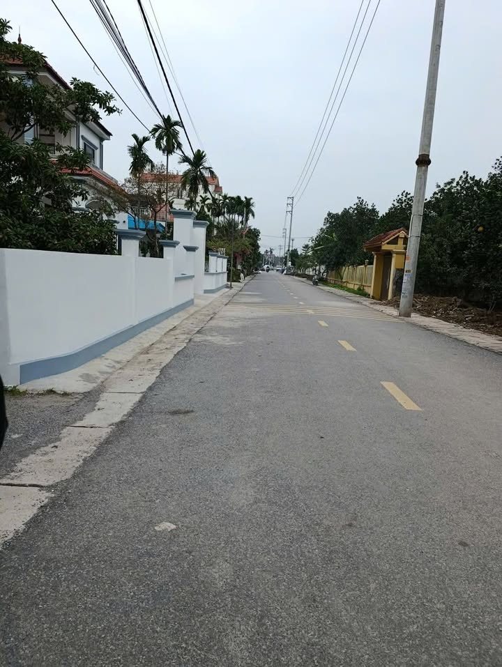 Đất nền thôn 3, xã Chính Lý, huyện Lý Nhân 252m² giá 900 triệu - Vị trí đẹp với phong thủy tốt!